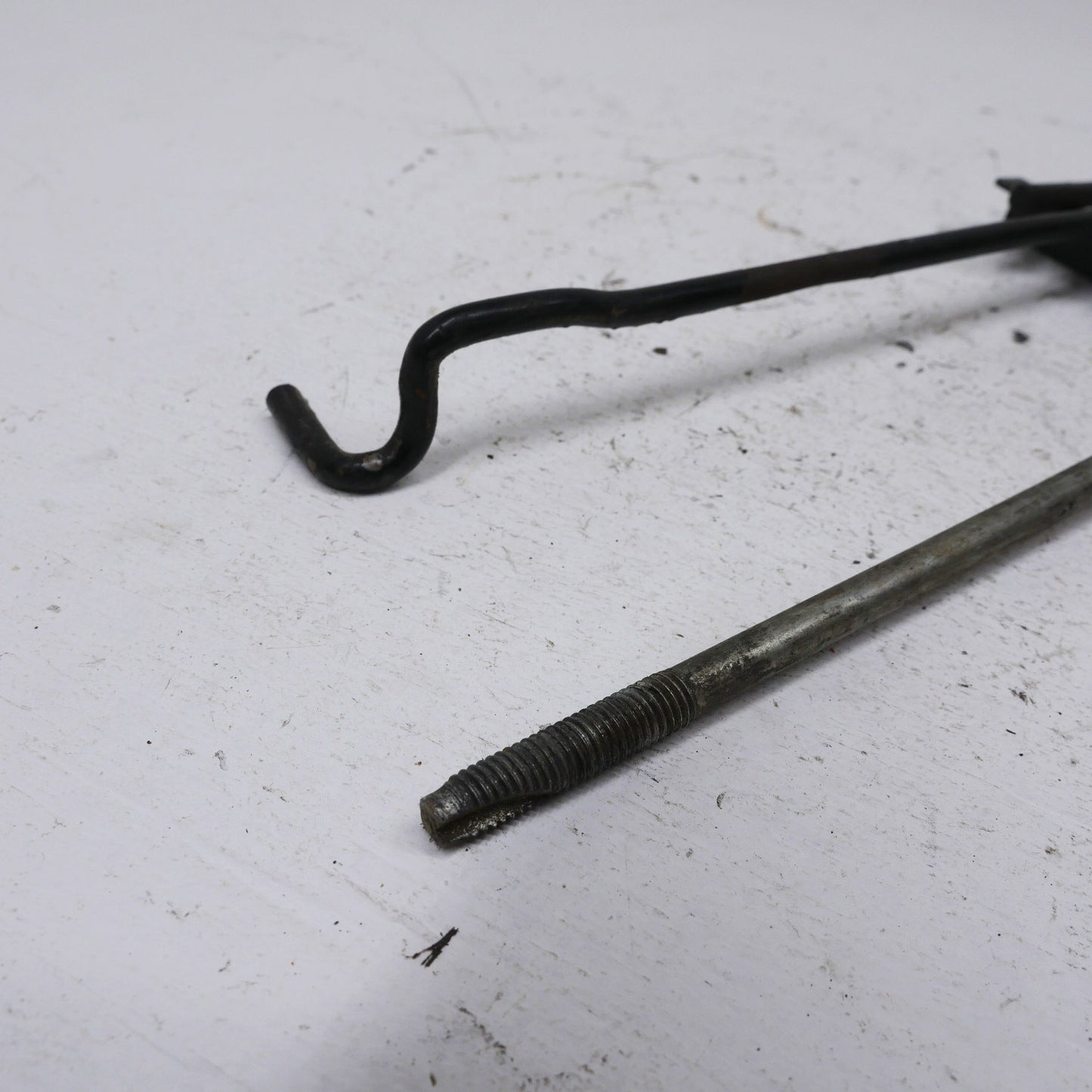 Battery Clamp and Bolt - Fits Holden Commodore VT 1997-2000