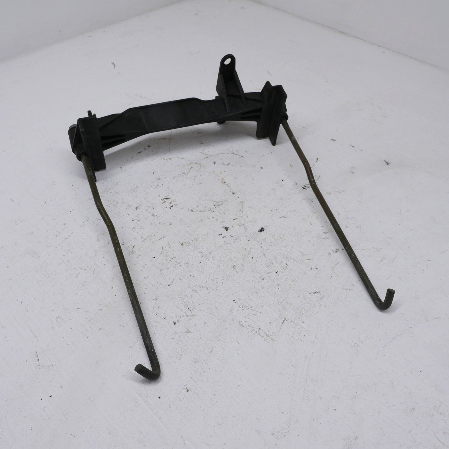 Battery Clamp - Fits Mitsubishi Magna ES TL-TW 2003-2005