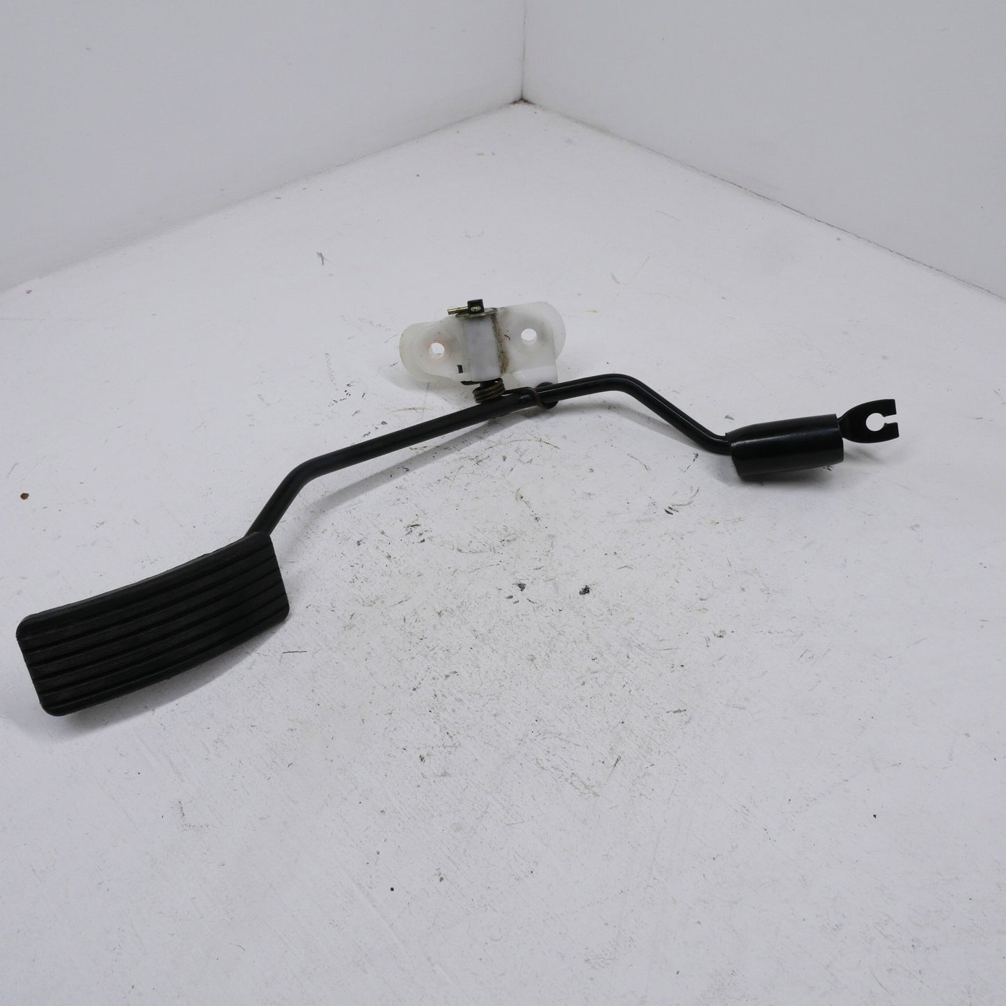 Accelerator Pedal - Fits Mitsubishi Magna ES TL-TW 2003-2005