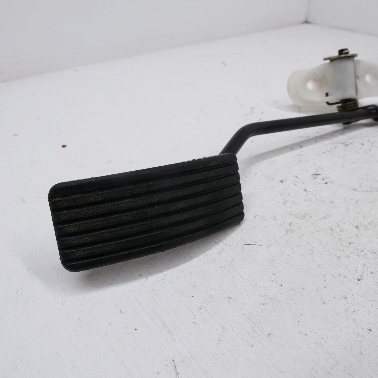 Accelerator Pedal - Fits Mitsubishi Magna ES TL-TW 2003-2005
