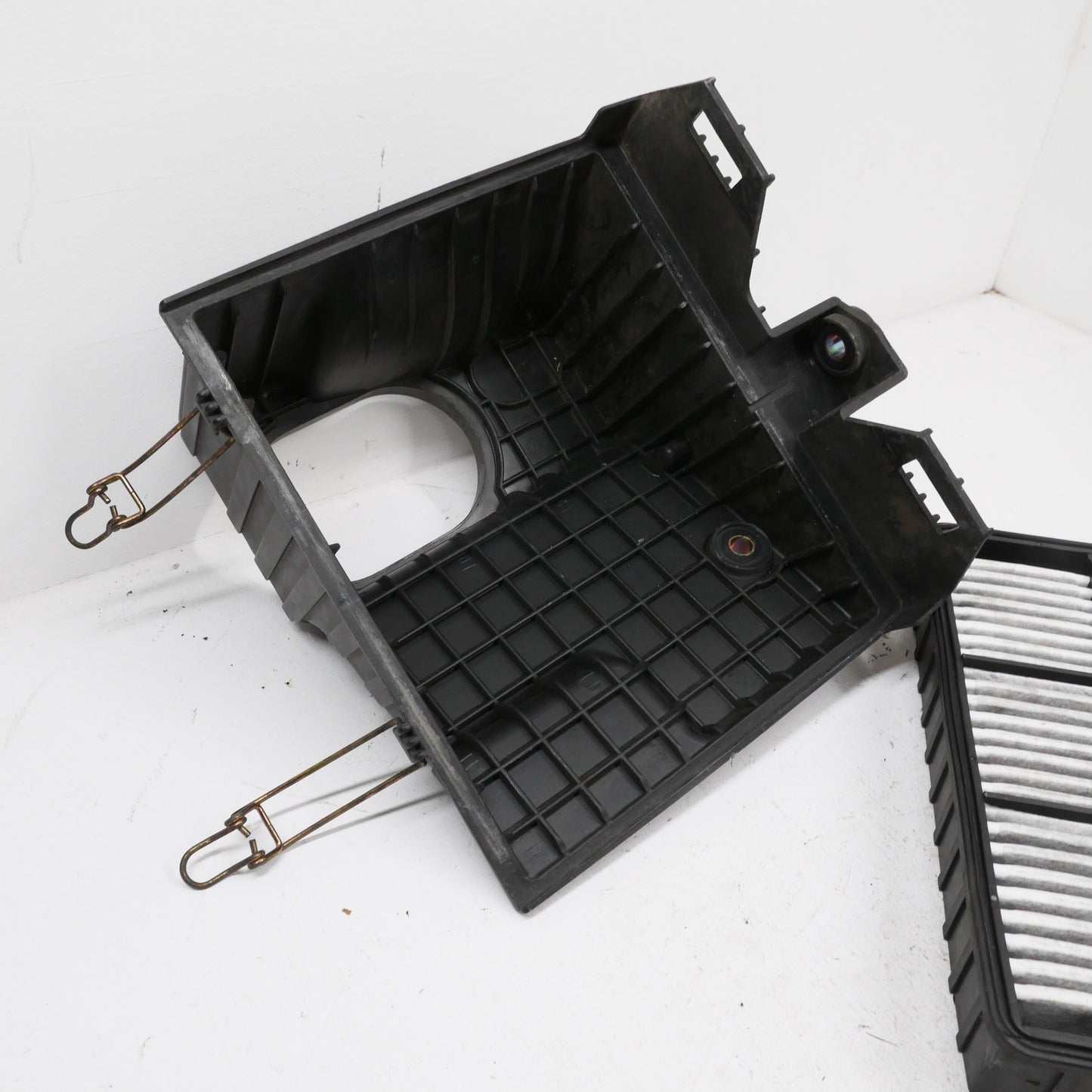 Air Intake Box - Fits Mitsubishi Magna ES TL-TW 2003-2005