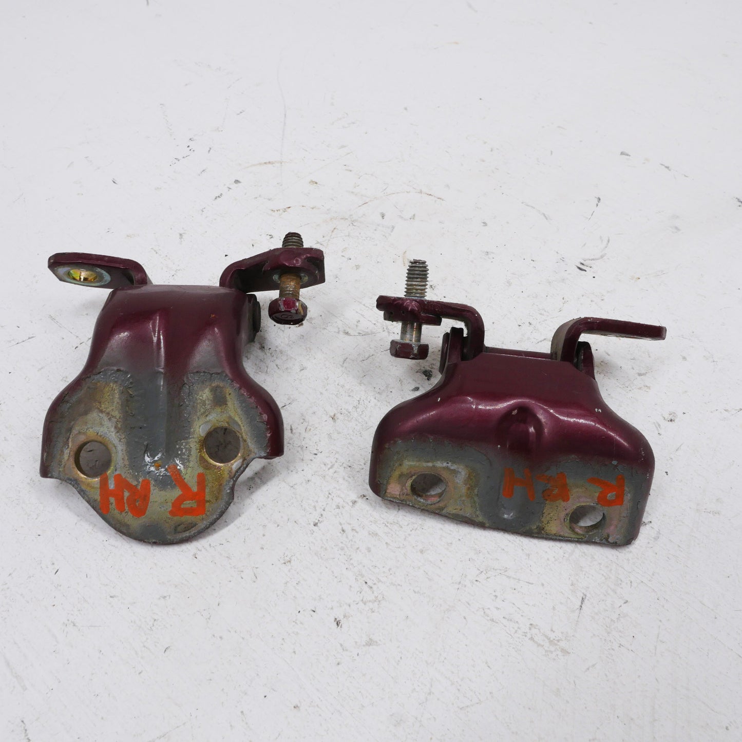 RH Rear Door Hinges - Fits Mitsubishi Magna ES TL-TW 2003-2005