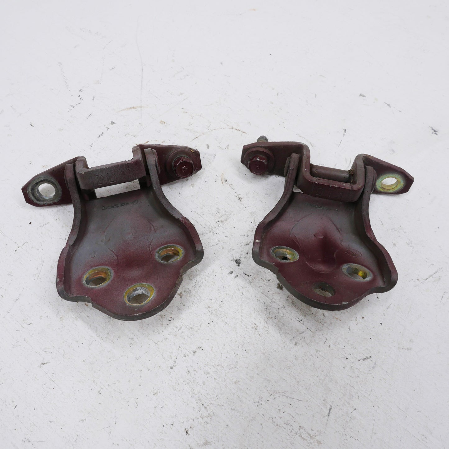 RH Front Door Hinges - Fits Mitsubishi Magna ES TL-TW 2003-2005