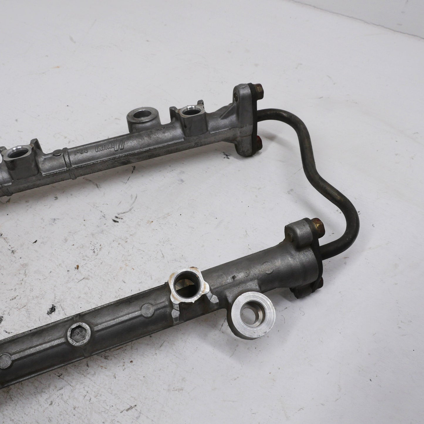 Fuel Rail 6G74M - Fits Mitsubishi Magna ES TL-TW 2003-2005