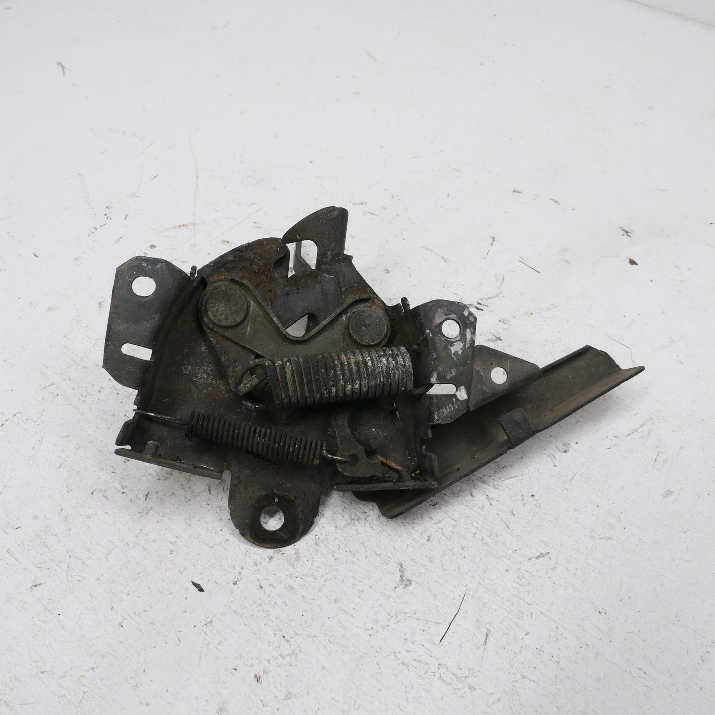 Bonnet Latch Mechanism - Fits Mitsubishi Lancer CS Facelift 2002-2007