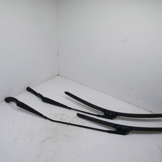 Front Windshield Wiper Arms - Fits Volkswagen Golf Mk4 1J Hatch 1997-2003