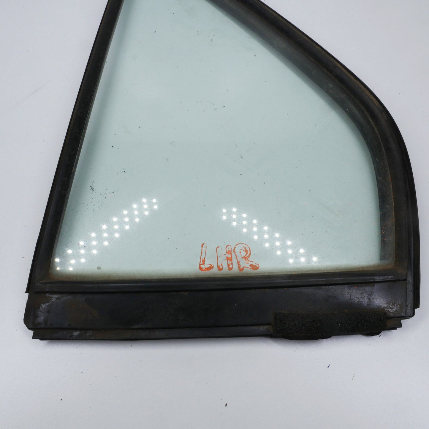 LH Rear Door Quarter Glass and Rubber - Fits Mitsubishi Lancer CS Facelift 2002-2007