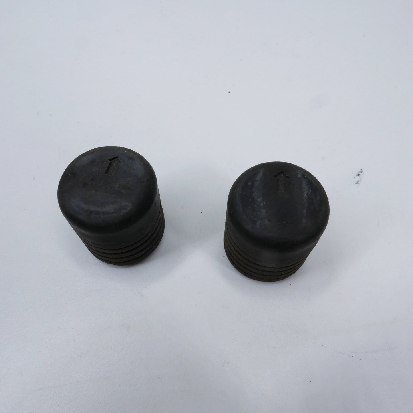Bonnet Rubber Bump Stops - Fits Mitsubishi Lancer CS Facelift 2002-2007