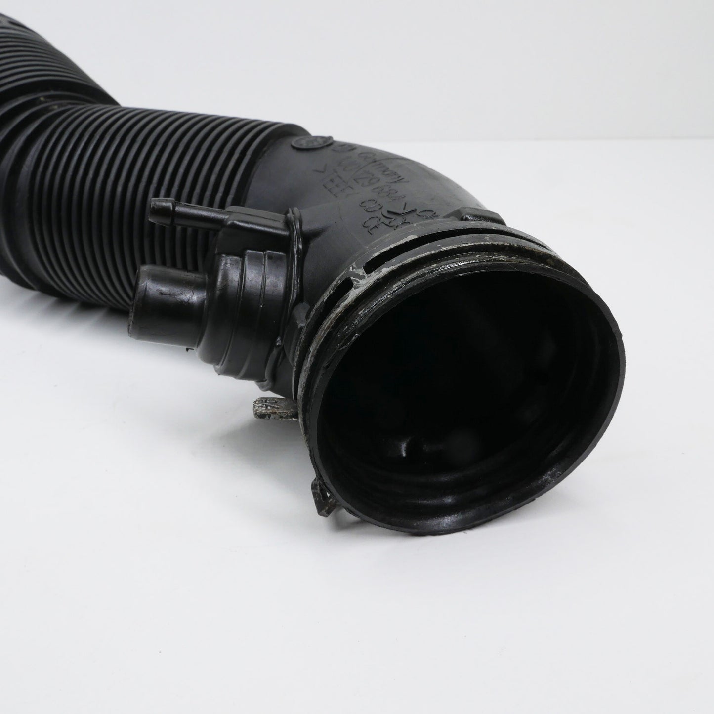 Air Intake Tube BFQ 1.6L - Fits Volkswagen Golf Mk4 1J Hatch 1997-2003
