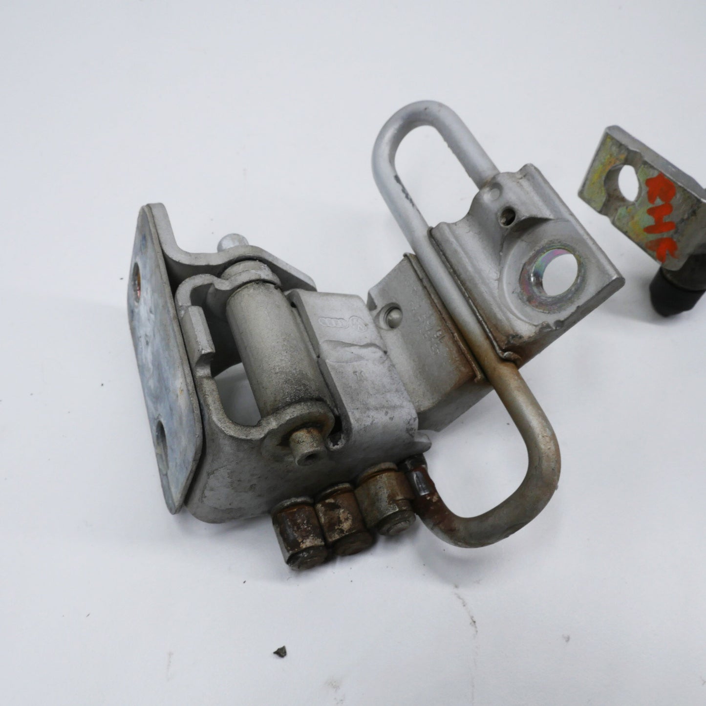 RH Front Door Hinges - Fits Volkswagen Golf Mk4 1J Hatch 1997-2003