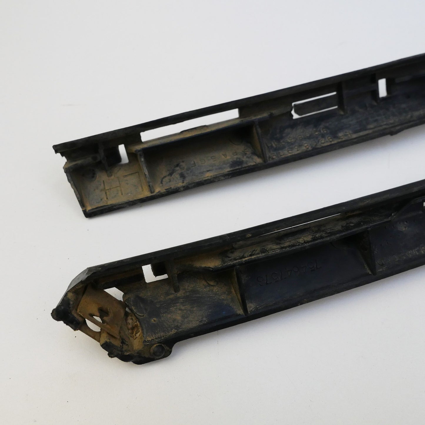 Front Bumper Mounting Brackets LH and RH - Fits Holden Commodore VZ 2004-2006