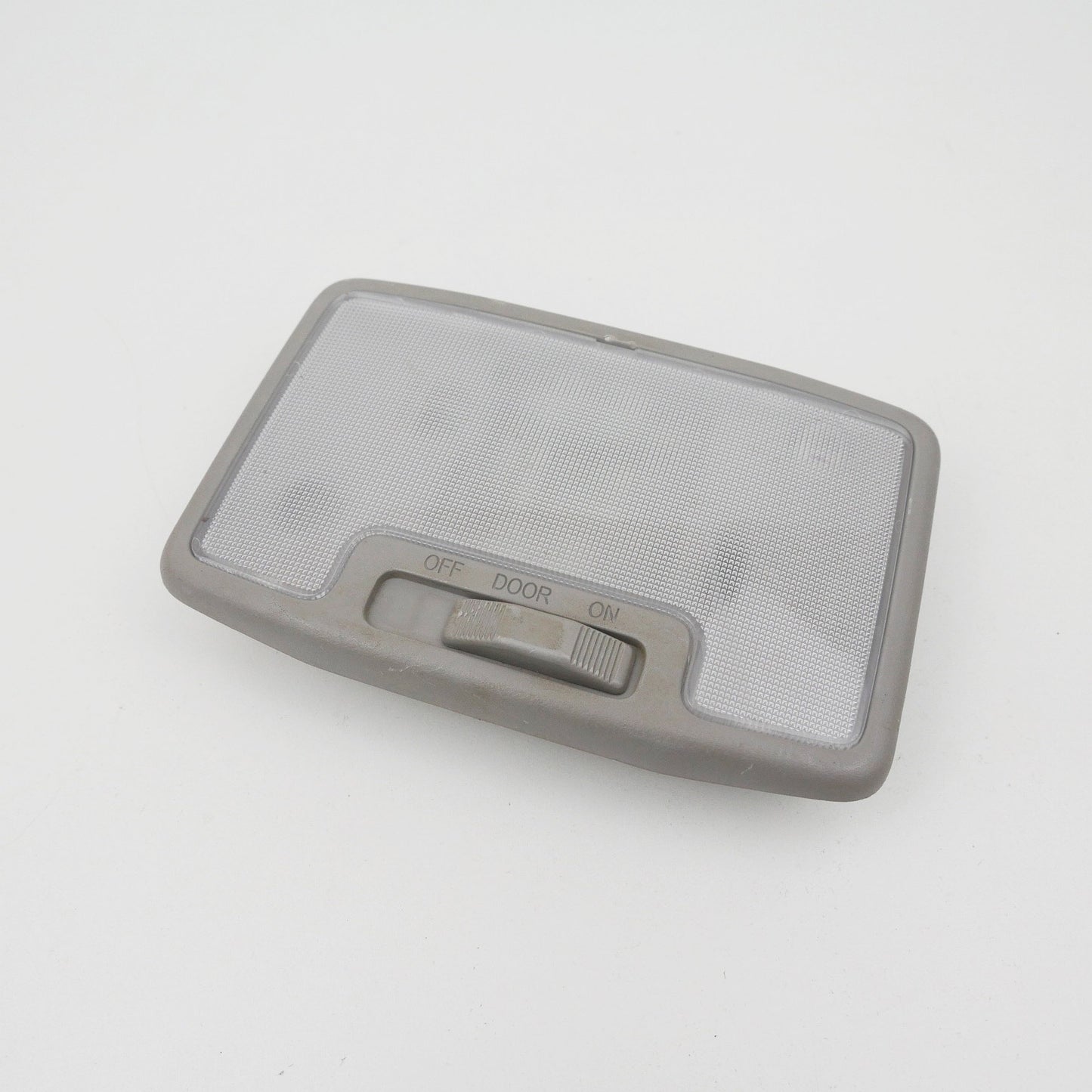 Center Dome Courtesy Light - Fits Holden Rodeo RA 4X4 4JH1 LX 2003-2008
