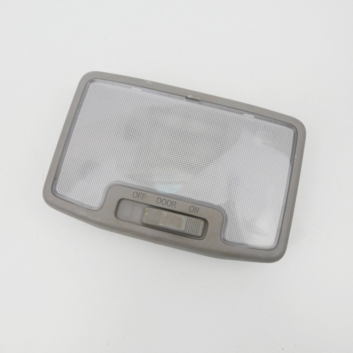 Center Dome Courtesy Light - Fits Holden Rodeo RA 4X4 4JH1 LX 2003-2008