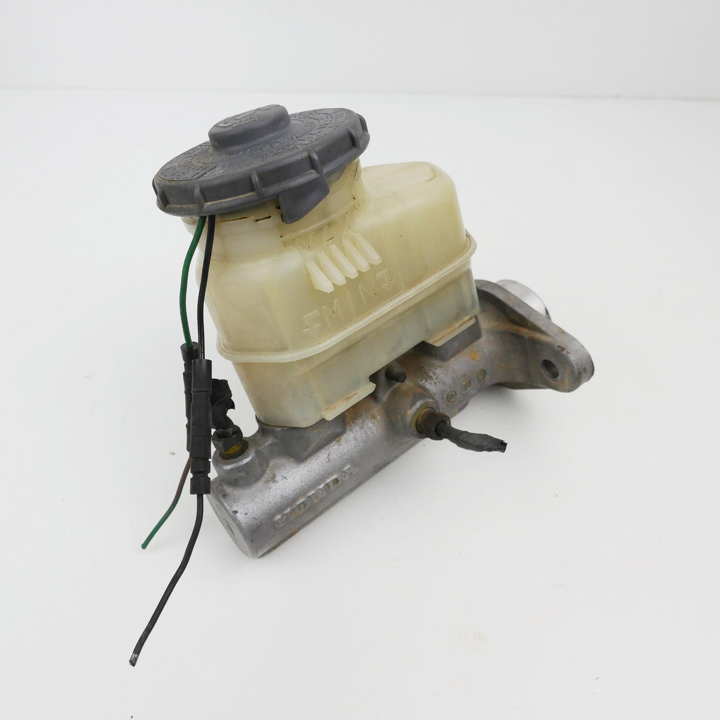 Brake Master Cylinder Auto Trans - Fits Honda RD1 SUV Gen1 1997-2001