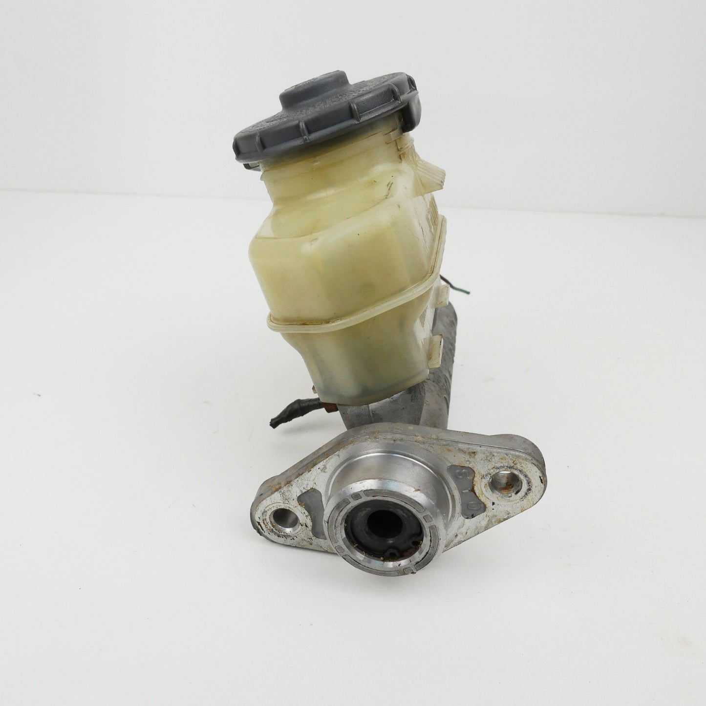 Brake Master Cylinder Auto Trans - Fits Honda RD1 SUV Gen1 1997-2001