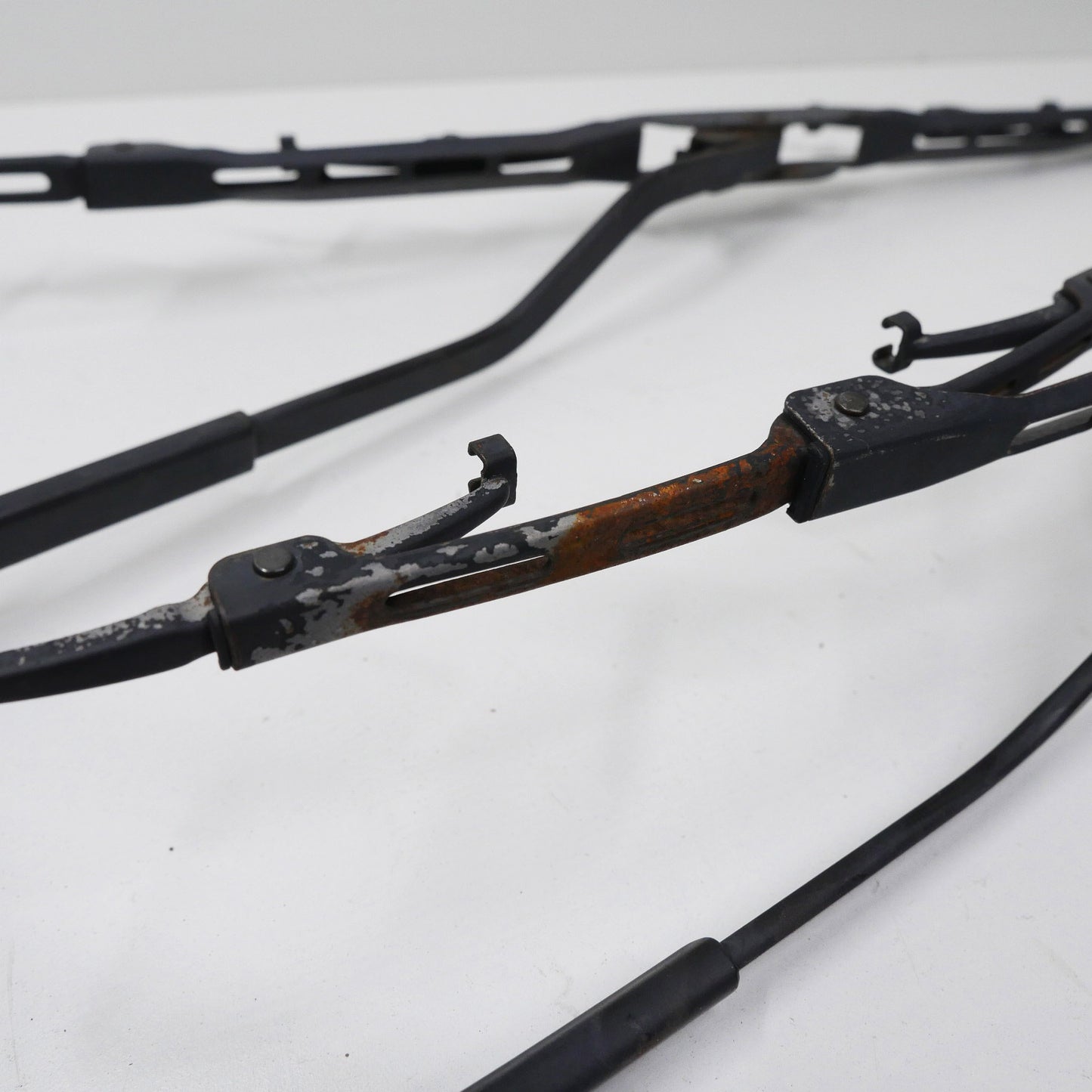 Windscreen Wiper Arms - Fits Holden Epica EP CDX 2.5L 2007-2011