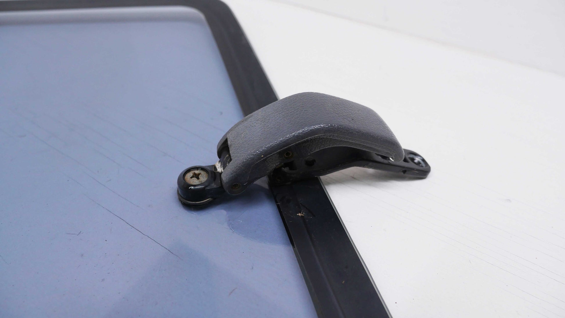 RH Space Cab Rear Quarter Glass And Latch Genuine Toyota - Fits Toyota ...