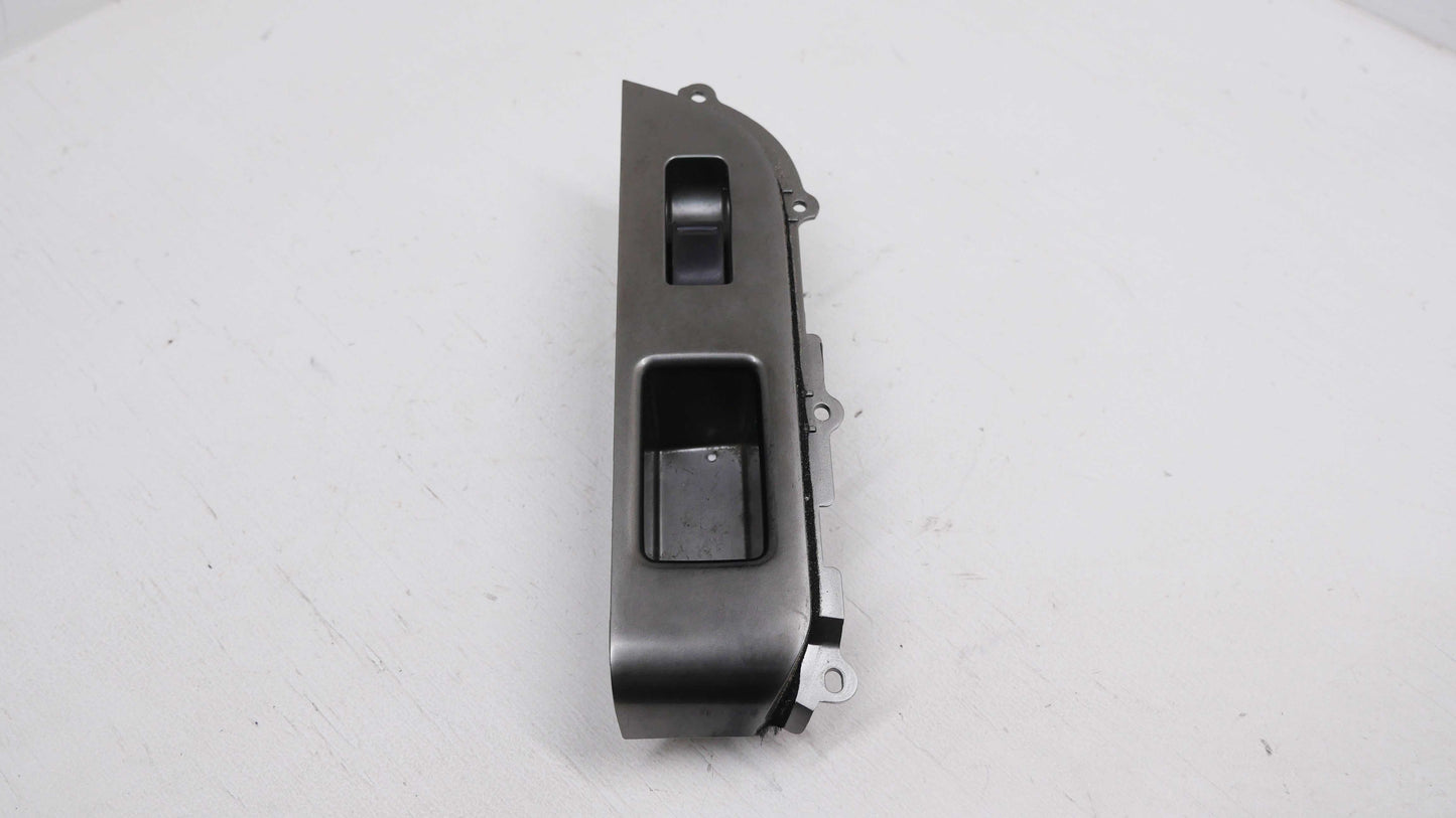 LH Front Door Power Window Winder Switch Button - Fits Nissan X-Trail T30 2001-2007