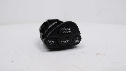 Cruise Control Steering Wheel Buttons - Fits Nissan X-Trail T30 2001-2007