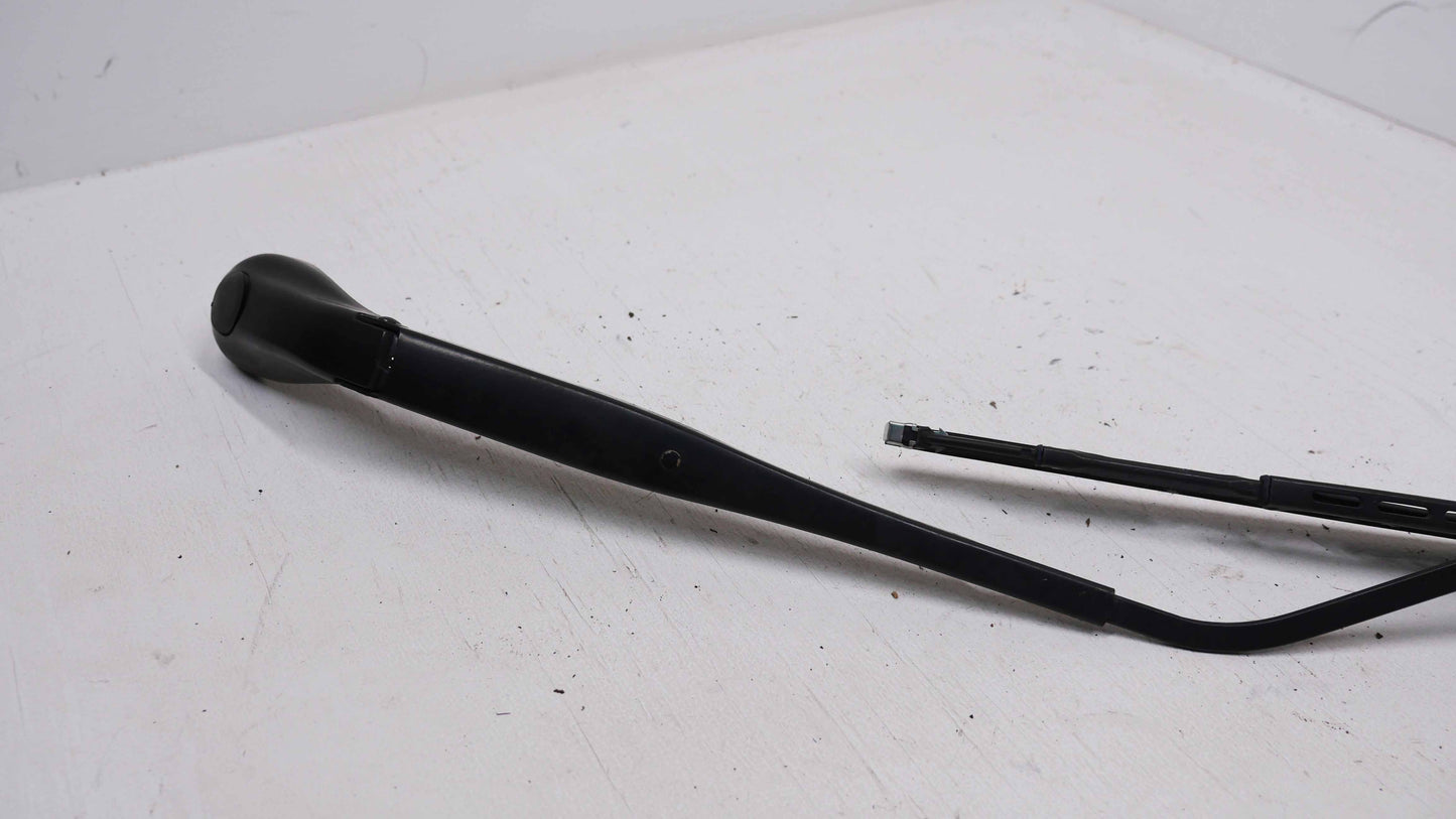 LH Wiper Blade Arm - Fits Ford Falcon AU 1998-2002