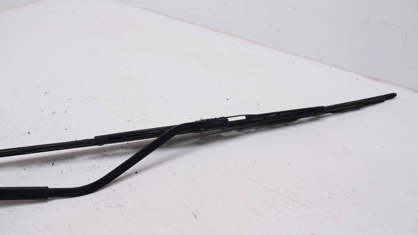 LH Wiper Blade Arm - Fits Ford Falcon AU 1998-2002