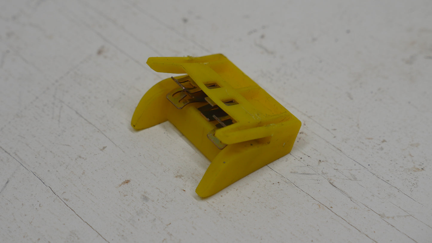 Door Card Top Retainer Clip - Fits Subaru Liberty Wagon BH 1998-2003