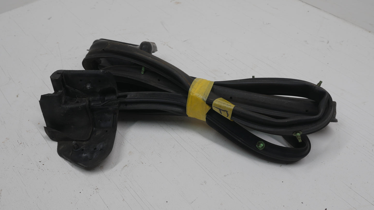 Front Right Door Rubber - Fits Subaru Liberty Wagon BH 1998-2003