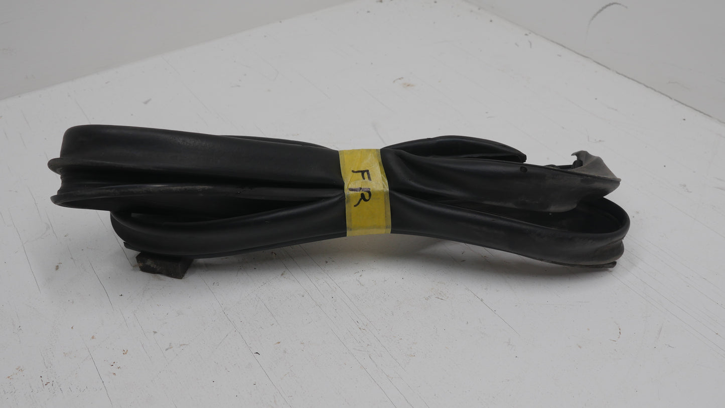 Front Right Door Card Rubber - Fits Subaru Liberty Wagon BH 1998-2003